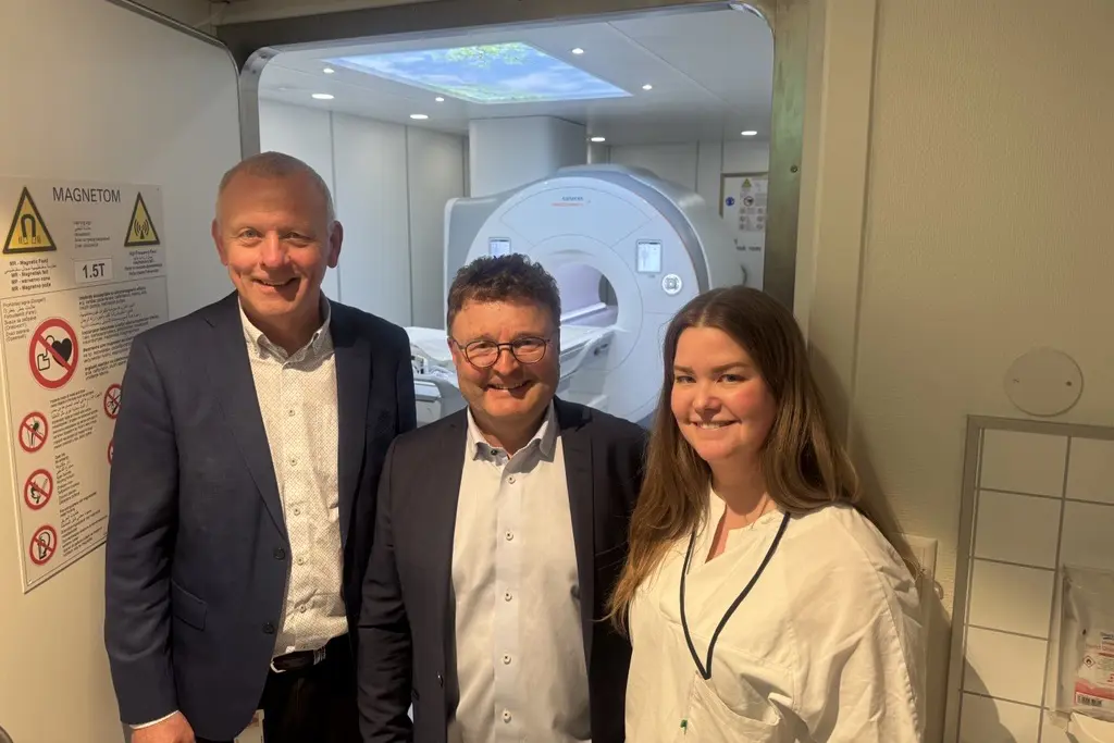 Tom Helge Rønning, mannen fra Siemens og Ida Johansson