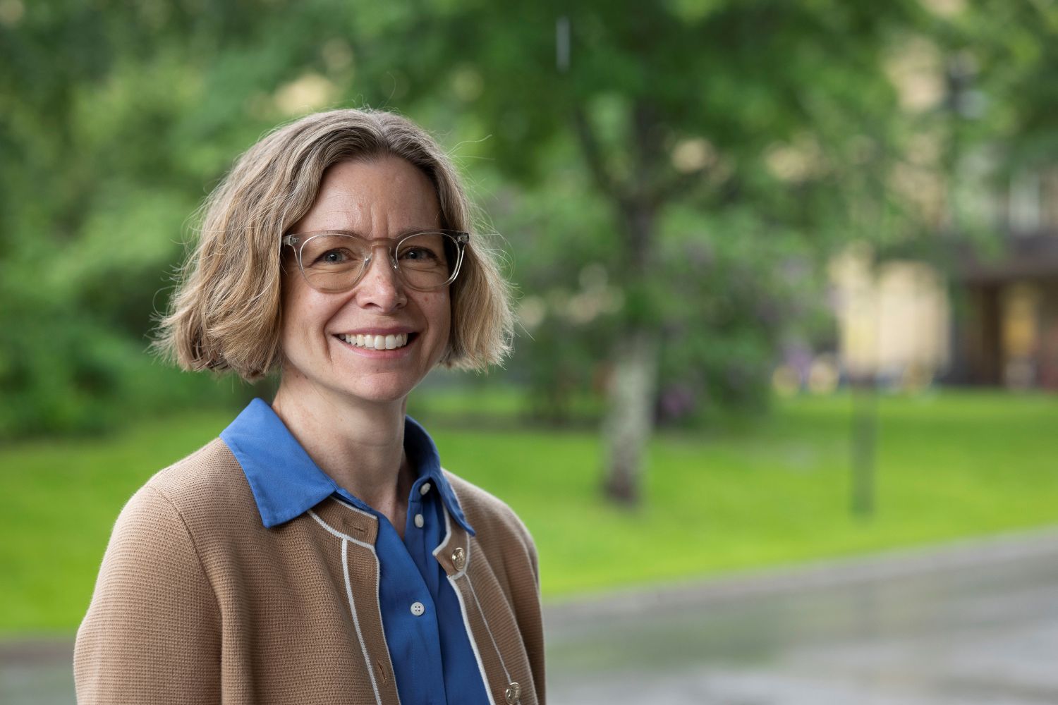 Hanne Engen utenfor sykehuset