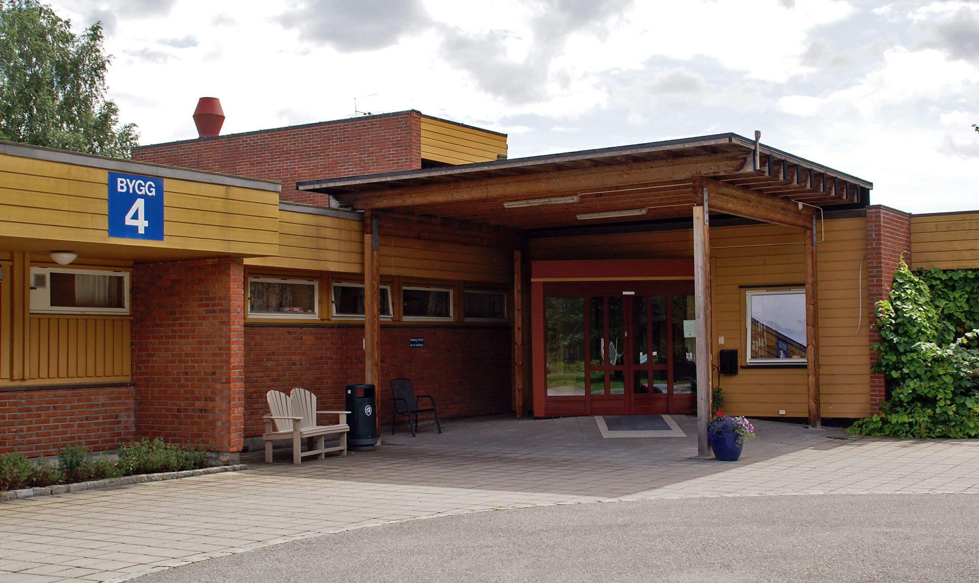 Inngangspartiet for bygg 4