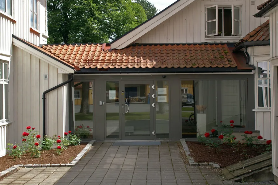 Bygg 10 i Skien, inngang fra bygg 10C
