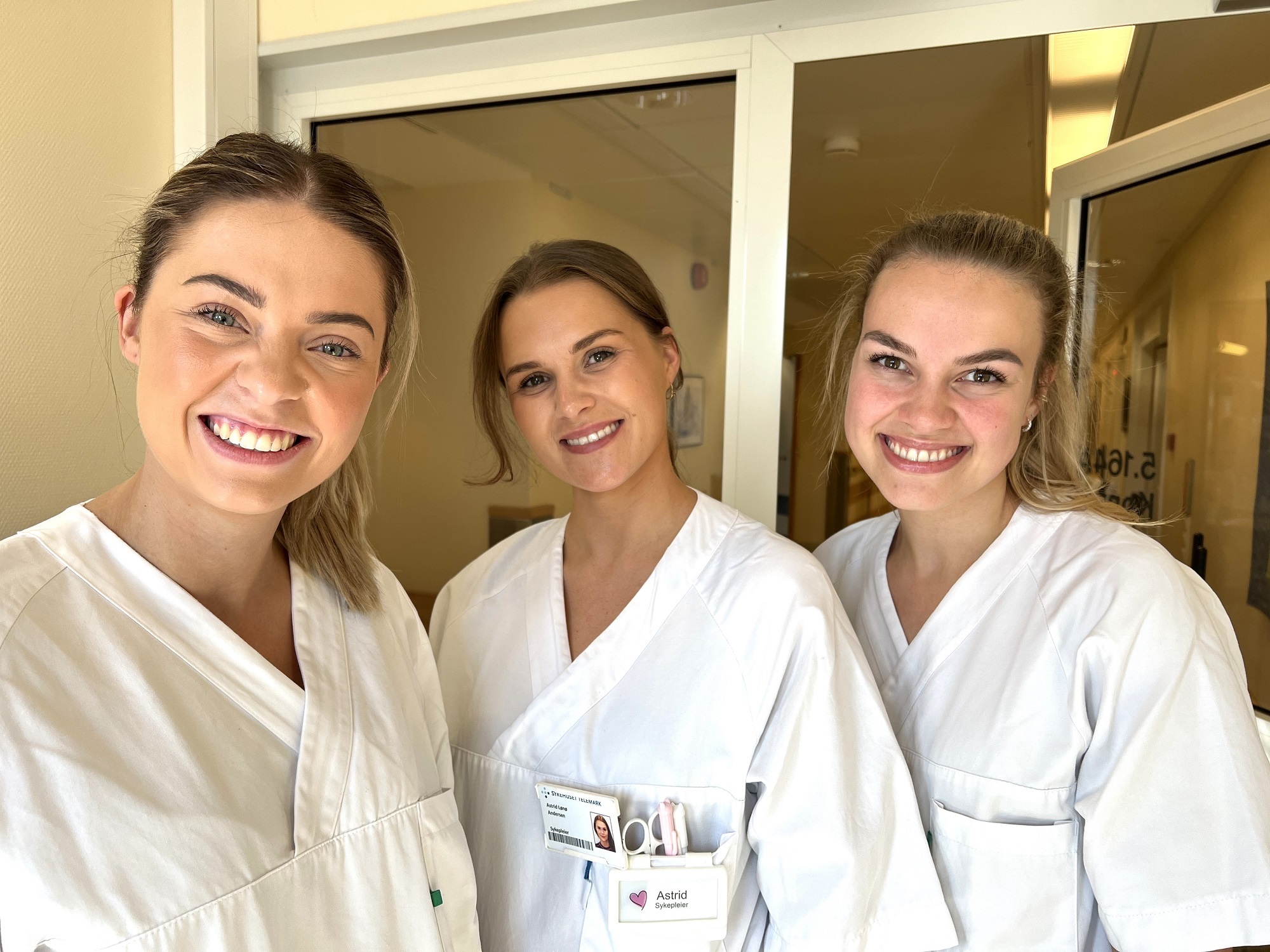 Employees at the intensive care unit