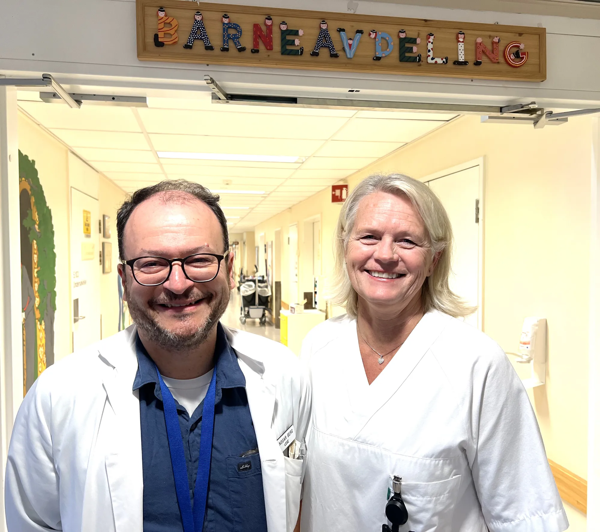 Klinikksjef Ansgar Berg og  avdelingsleder Jorunn Halsen